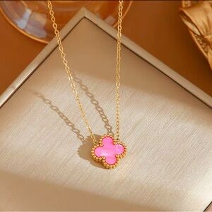 Elegant Clover Necklaces (Available In Different Colors)
